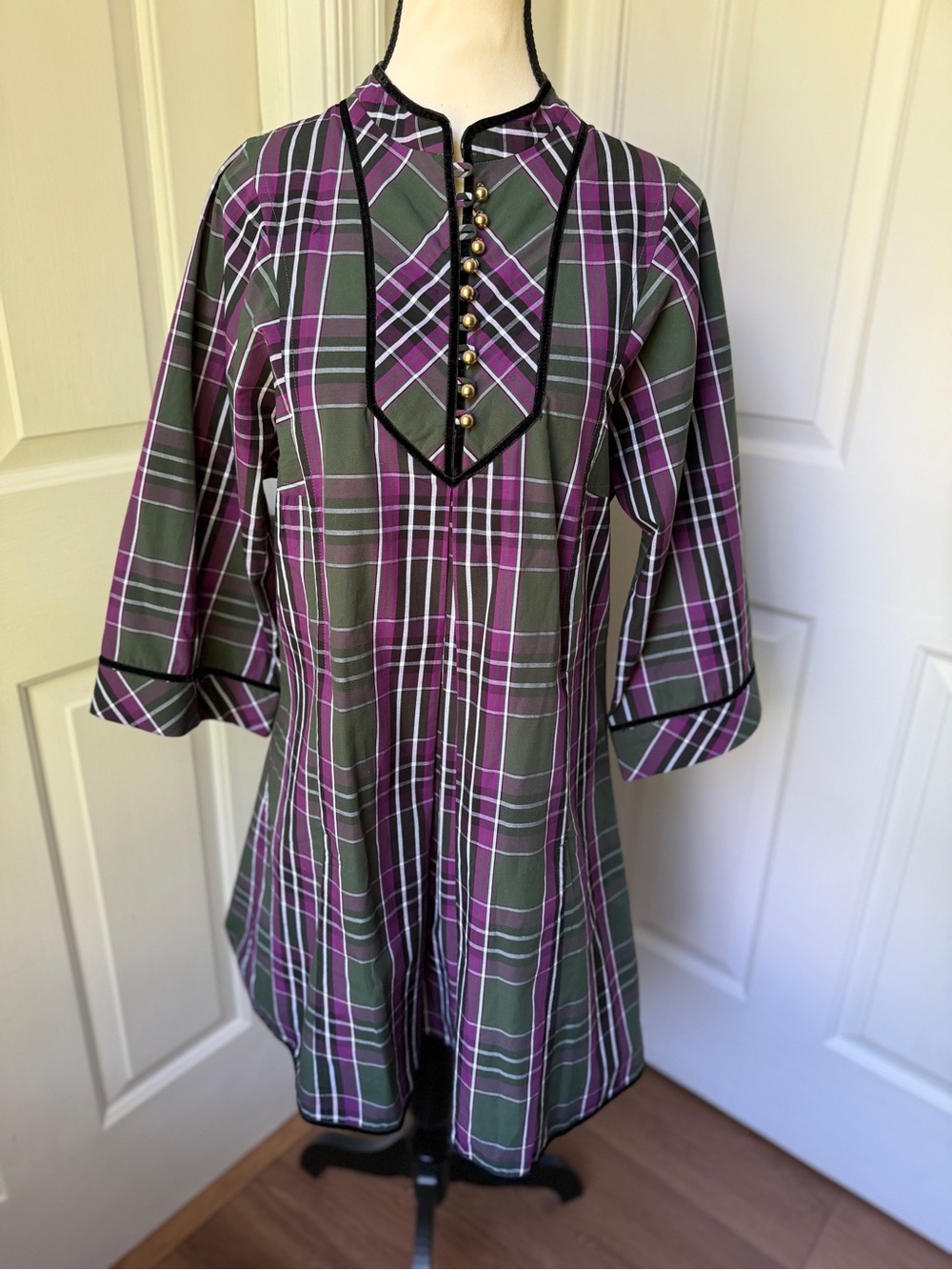 Tuckernuck Aubergine Tartan Indre Dress. Purple/Green Plaid. Size Small
